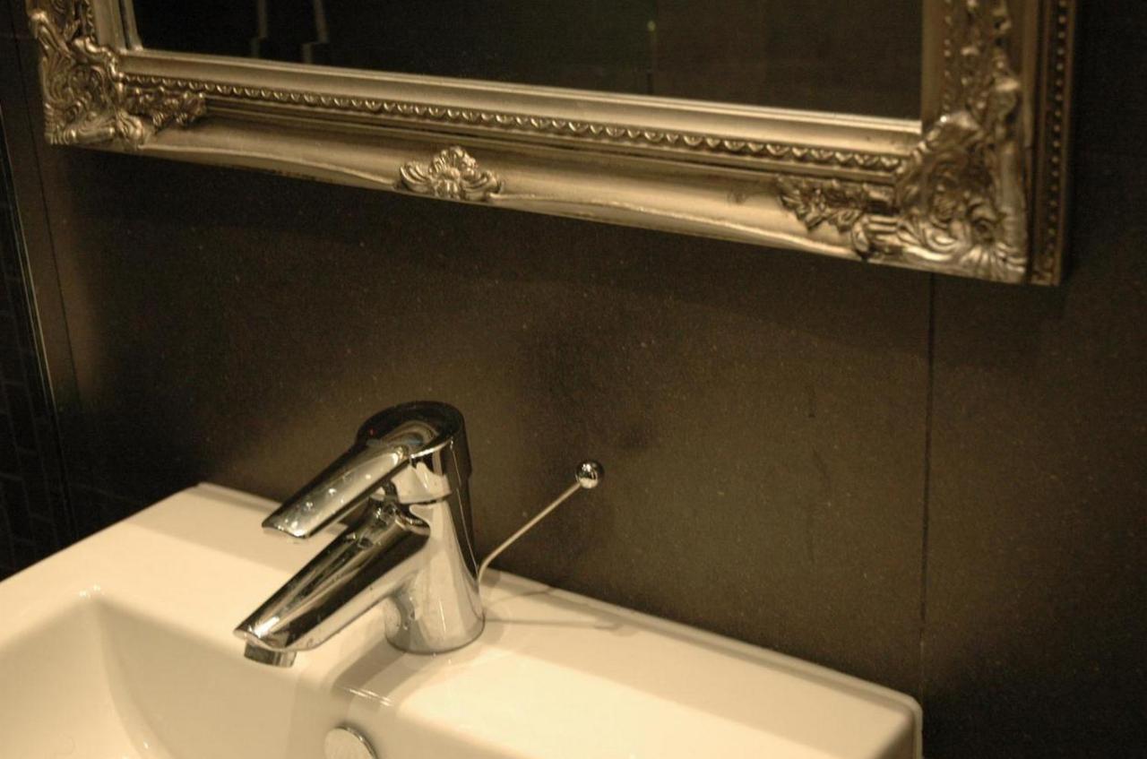 Hotel Boileau Párizs Szoba fotó
