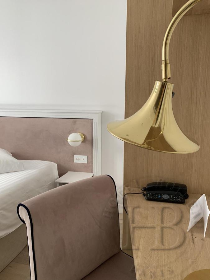 Hotel Boileau Párizs Kültér fotó